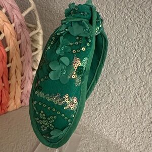 Green Floral Women's headband NWOT